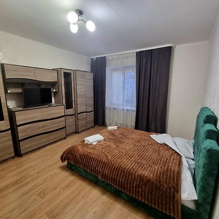 Port City Apartment Loetsk Buitenkant foto